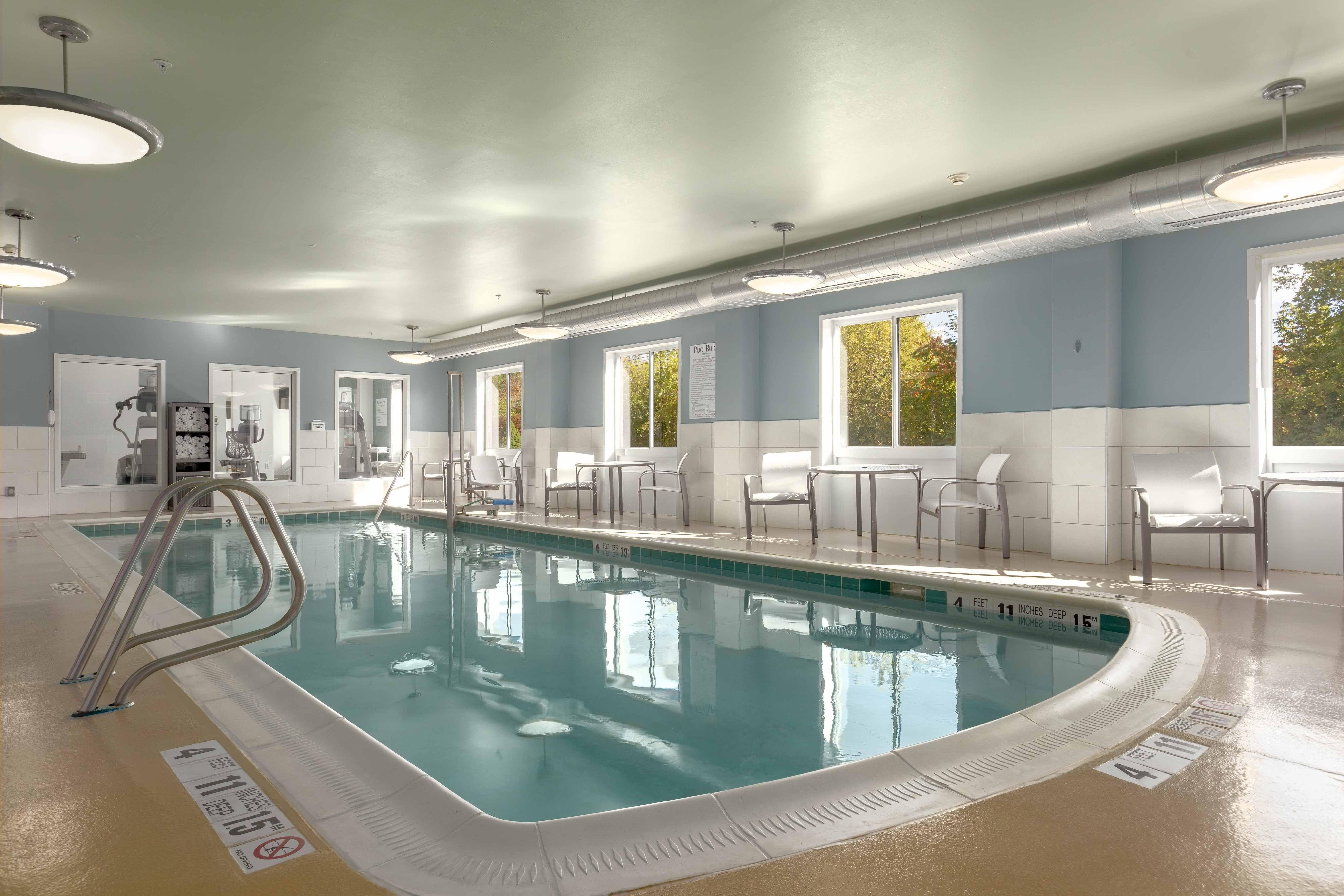 Holiday Inn Express Hotel & Suites Binghamton University-Vestal By Ihg Eksteriør billede